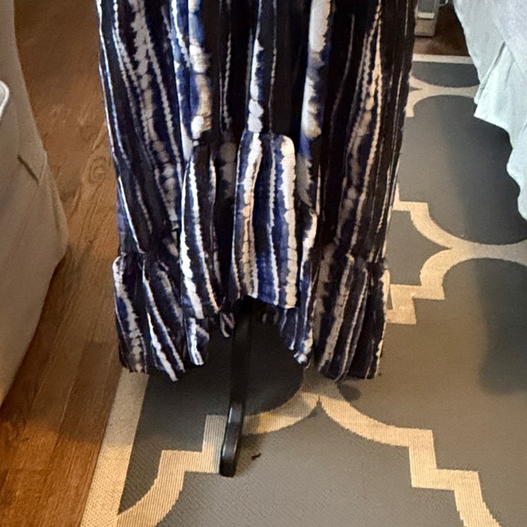 DKNY By Donna Karan - Watercolor Navy & Cream Sz 12 Gorgeous - Picture 3 of 9